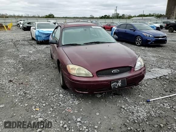 ✅ 2005 Ford Taurus SE • VIN: 1FAFP53215A140954 • Lot: 90068155. Listed on Copart with 211,653 mi. Free auction sales archive from the USA and detailed vehicle history report at DreamBid. Image 13.