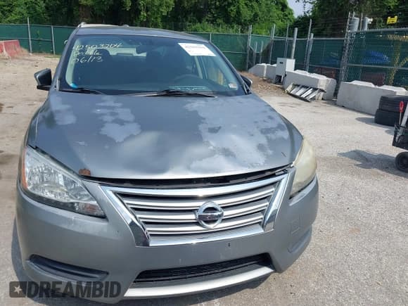 ✅ 2014 Nissan Sentra SR • VIN: 3N1AB7AP2EL638766 • Lot: 42503204. Listed on IAAI with 199,886 mi. Free auction sales archive from the USA and detailed vehicle history report at DreamBid. Image 6.