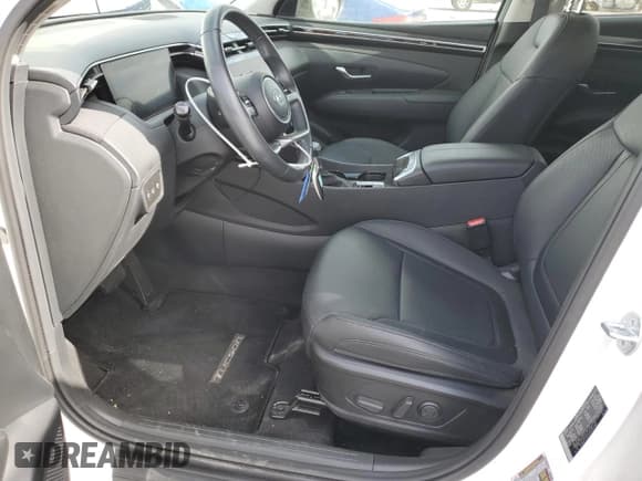 ✅ 2024 Hyundai Tucson SEL • VIN: 5NMJF3DE6RH307485 • Lot: 76595864. Wystawiony na Copart z przebiegiem 16 826 mil. Bezpłatny archiwum sprzedaży aukcyjnych z USA i szczegółowy raport historii pojazdu na DreamBid. Zdjęcie 7.