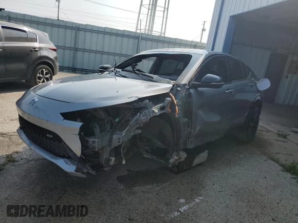 ✅ 2024 Buick Envista Sport Touring • VIN: KL47LBE28RB022948 • Лот: 60831784. Опубликован ранее на Copart с пробегом Не указан. Бесплатный доступ к архиву аукционных продаж из США и подробный отчёт об истории автомобиля на DreamBid. Изображение 1.