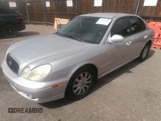 ✅ 2004 Hyundai Sonata GLS • VIN: KMHWF35H44A966582 • Lot: 41894445. Listed on IAAI with 185,252 mi. Free auction sales archive from the USA and detailed vehicle history report at DreamBid. Image 2.