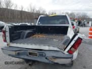✅ 2004 Chevrolet Silverado 2500HD LS • VIN: 1GCHK232X4F251181 • Lot: 43700423. Wystawiony na IAAI z przebiegiem 214 730 mil. Bezpłatny archiwum sprzedaży aukcyjnych z USA i szczegółowy raport historii pojazdu na DreamBid. Zdjęcie 16.
