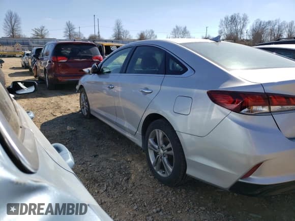 ✅ 2018 Hyundai Sonata Limited • VIN: 5NPE34AF2JH634101 • Лот: 44844193. Опубликован ранее на Copart с пробегом Не указан. Бесплатный доступ к архиву аукционных продаж из США и подробный отчёт об истории автомобиля на DreamBid. Изображение 2.