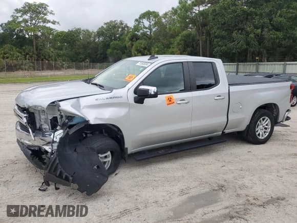 ✅ 2020 Chevrolet Silverado 1500 LT • VIN: 1GCRWCED5LZ332017 • Lot: 71360834. Wystawiony na Copart z przebiegiem 21 652 mil. Bezpłatny archiwum sprzedaży aukcyjnych z USA i szczegółowy raport historii pojazdu na DreamBid. Zdjęcie 1.