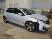 ✅ 2015 Volkswagen Golf GTI S • VIN: 3VW547AU6FM058007 • Lot: 91260425. Wystawiony na Copart z przebiegiem 102 320 mil. Bezpłatny archiwum sprzedaży aukcyjnych z USA i szczegółowy raport historii pojazdu na DreamBid. Zdjęcie 4.