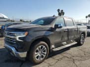 ✅ 2024 Chevrolet Silverado 1500 • VIN: 1GCPAEE82RZ352772 • Лот: 71821875. Опубликован ранее на Copart с пробегом 6 973 миль. Бесплатный доступ к архиву аукционных продаж из США и подробный отчёт об истории автомобиля на DreamBid. Изображение 1.