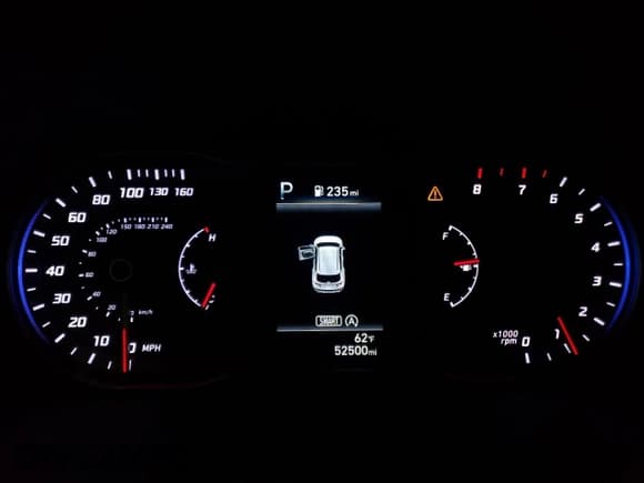 ✅ 2023 Hyundai Tucson SEL • VIN: 5NMJB3AE3PH195726 • Lot: 79835454. Wystawiony na Copart z przebiegiem 52 500 mil. Bezpłatny archiwum sprzedaży aukcyjnych z USA i szczegółowy raport historii pojazdu na DreamBid. Zdjęcie 9.