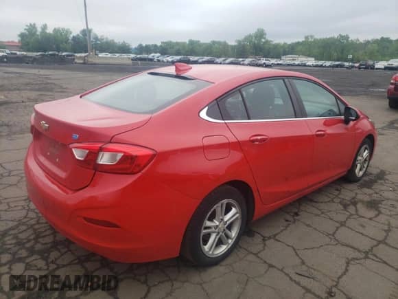 2017 Chevrolet Cruze LT с VIN 1G1BH5SE7H7199177, выставлен на аукционе Copart как лот 56838695 с пробегом 107 596 миль миль и Списание • Salvage title. История ставок и продаж доступна на DreamBid. Изображение 3.