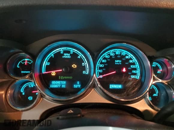 ✅ 2011 Chevrolet Silverado 1500 1HY • VIN: 3GCUKUEJ8BG139568 • Lot: 42651965. Listed on Copart with 133,877 mi. Free auction sales archive from the USA and detailed vehicle history report at DreamBid. Image 9.