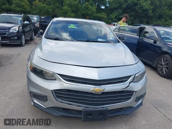 ✅ 2018 Chevrolet Malibu LT • VIN: 1G1ZD5ST0JF143540 • Lot: 42737601. Listed on IAAI with 142,193 mi. Free auction sales archive from the USA and detailed vehicle history report at DreamBid. Image 12.