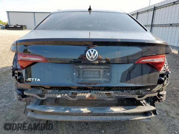 ✅ 2019 Volkswagen Jetta SEL • VIN: 3VWEB7BU0KM259867 • Лот: 56995055. Опубликован ранее на Copart с пробегом 64 526 миль. Бесплатный доступ к архиву аукционных продаж из США и подробный отчёт об истории автомобиля на DreamBid. Изображение 6.
