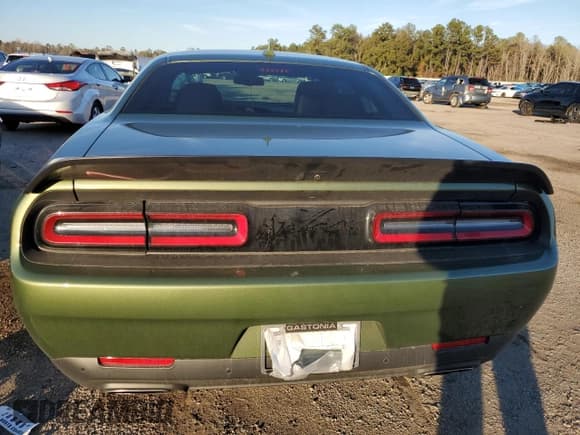 ✅ 2023 Dodge Challenger R/T Scat Pack • VIN: 2C3CDZFJ2PH527232 • Lot: 77669173. Wystawiony na Copart z przebiegiem 2 560 mil. Bezpłatny archiwum sprzedaży aukcyjnych z USA i szczegółowy raport historii pojazdu na DreamBid. Zdjęcie 6.