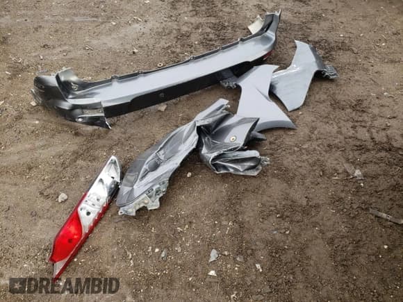 ✅ 2018 Ford Transit Connect XLT • VIN: NM0GE9F76J1370385 • Lot: 73009513. Listed on Copart with 81,073 mi. Free auction sales archive from the USA and detailed vehicle history report at DreamBid. Image 13.