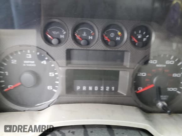 ✅ 2008 Ford F-350 XL • VIN: 1FTWF315X8EE41413 • Lot: 65420145. Wystawiony na Copart z przebiegiem 218 436 mil. Bezpłatny archiwum sprzedaży aukcyjnych z USA i szczegółowy raport historii pojazdu na DreamBid. Zdjęcie 9.