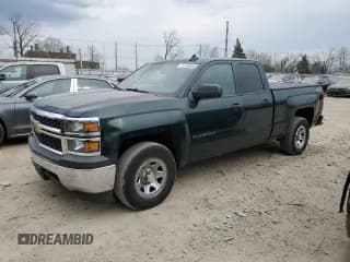 ✅ 2015 Chevrolet Silverado 1500 Work Truck • VIN: 1GCVKPEH8FZ284411 • Lot: 54705565. Wystawiony na Copart z przebiegiem 295 962 mil. Bezpłatny archiwum sprzedaży aukcyjnych z USA i szczegółowy raport historii pojazdu na DreamBid. Zdjęcie 1.