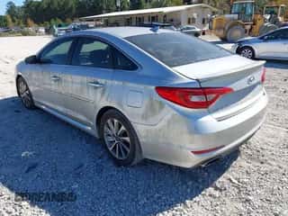 2016 Hyundai Sonata Sport с VIN 5NPE34AF2GH373643, выставлен на аукционе IAAI как лот 43499563 с пробегом 90 640 миль миль и . История ставок и продаж доступна на DreamBid. Изображение 3.