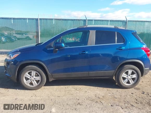 ✅ 2020 Chevrolet Trax LT • VIN: KL7CJPSB5LB326965 • Lot: 43408312. Wystawiony na IAAI z przebiegiem 50 519 mil. Bezpłatny archiwum sprzedaży aukcyjnych z USA i szczegółowy raport historii pojazdu na DreamBid. Zdjęcie 14.