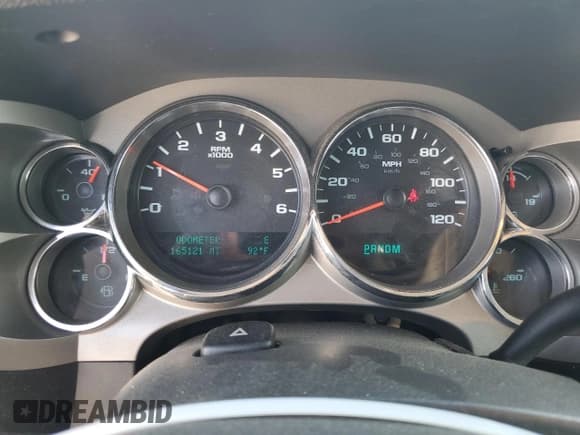 ✅ 2010 Chevrolet Silverado 1500 LT • VIN: 3GCRKSE32AG298404 • Lot: 69336534. Listed on Copart with 165,121 mi. Free auction sales archive from the USA and detailed vehicle history report at DreamBid. Image 9.