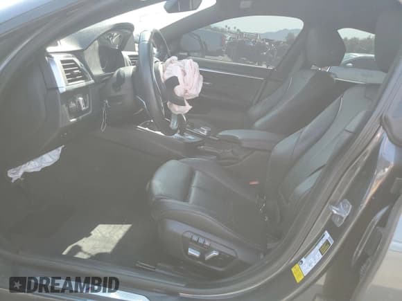 ✅ 2019 BMW 4 Series 440i • VIN: WBA4J5C58KBM66623 • Lot: 64742445. Listed on Copart with 85,243 mi. Free auction sales archive from the USA and detailed vehicle history report at DreamBid. Image 7.