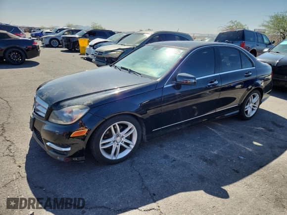 ✅ 2013 Mercedes-Benz C 250 Sport • VIN: WDDGF4HB2DR244251 • Lot: 61692435. Wystawiony na Copart z przebiegiem 153 534 mil. Bezpłatny archiwum sprzedaży aukcyjnych z USA i szczegółowy raport historii pojazdu na DreamBid. Zdjęcie 1.
