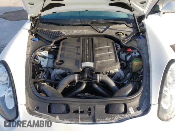 ✅ 2016 Porsche Panamera 4S • VIN: WP0AB2A75GL050617 • Lot: 85482644. Wystawiony na Copart z przebiegiem 72 267 mil. Bezpłatny archiwum sprzedaży aukcyjnych z USA i szczegółowy raport historii pojazdu na DreamBid. Zdjęcie 13.