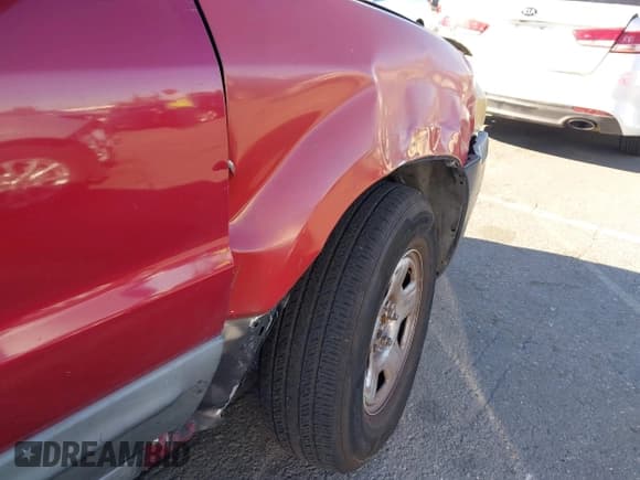 ✅ 2005 Ford Escape XLS Value • VIN: 1FMYU02ZX5KD14698 • Lot: 43839768. Wystawiony na IAAI z przebiegiem 137 460 mil. Bezpłatny archiwum sprzedaży aukcyjnych z USA i szczegółowy raport historii pojazdu na DreamBid. Zdjęcie 12.