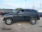 ✅ 2008 Kia Sorento LX • VIN: KNDJD735385830172 • Lot: 43557138. Wystawiony na IAAI z przebiegiem 124 229 mil. Bezpłatny archiwum sprzedaży aukcyjnych z USA i szczegółowy raport historii pojazdu na DreamBid. Zdjęcie 15.