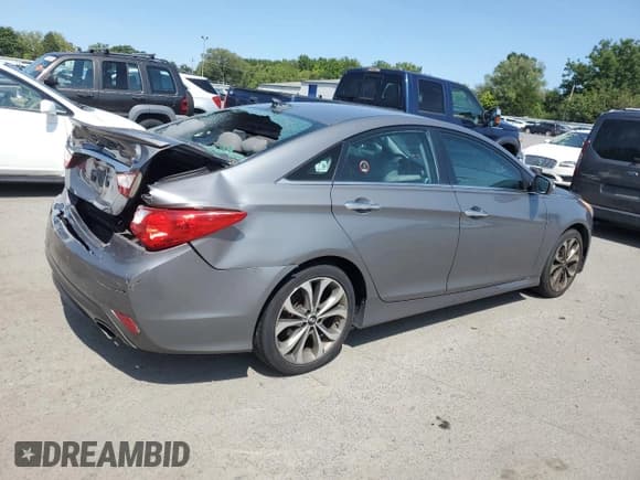 ✅ 2014 Hyundai Sonata Limited • VIN: 5NPEC4AB3EH942946 • Lot: 69773844. Listed on Copart with 117,644 mi. Free auction sales archive from the USA and detailed vehicle history report at DreamBid. Image 3.