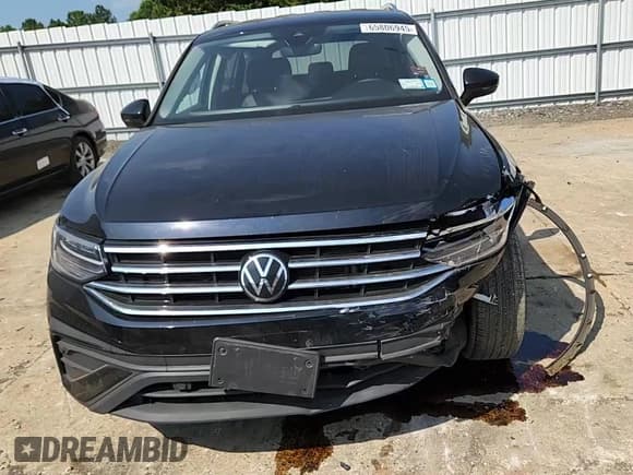 ✅ 2023 Volkswagen Tiguan SE • VIN: 3VV2B7AX1PM020273 • Lot: 65806945. Wystawiony na Copart z przebiegiem 23 262 mil. Bezpłatny archiwum sprzedaży aukcyjnych z USA i szczegółowy raport historii pojazdu na DreamBid. Zdjęcie 14.