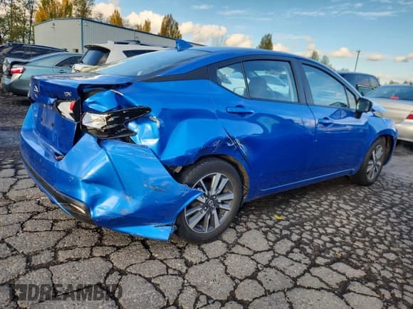 ✅ 2021 Nissan Versa SV • VIN: 3N1CN8EV6ML884572 • Лот: 86680365. Опубликован ранее на Copart с пробегом 60 715 миль. Бесплатный доступ к архиву аукционных продаж из США и подробный отчёт об истории автомобиля на DreamBid. Изображение 3.