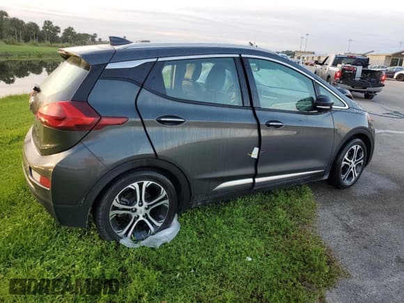 ✅ 2019 Chevrolet Bolt EV Premier • VIN: 1G1FZ6S05K4119103 • Lot: 74175084. Wystawiony na Copart z przebiegiem Nie podano. Bezpłatny archiwum sprzedaży aukcyjnych z USA i szczegółowy raport historii pojazdu na DreamBid. Zdjęcie 3.