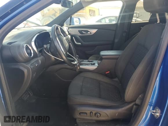 ✅ 2019 Chevrolet Blazer • VIN: 3GNKBGRS7KS573626 • Lot: 70588165. Listed on Copart with 184,521 mi. Free auction sales archive from the USA and detailed vehicle history report at DreamBid. Image 7.