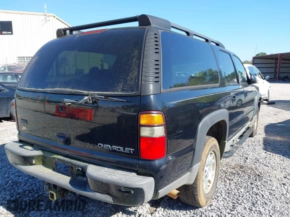 ✅ 2004 Chevrolet Suburban LT • VIN: 3GNFK16Z24G248825 • Lot: 41822128. Listed on IAAI with 188,860 mi. Free auction sales archive from the USA and detailed vehicle history report at DreamBid. Image 4.