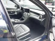 ✅ 2020 Mercedes-Benz C 300 • VIN: WDDWF8EB7LR564784 • Lot: 42896471. Wystawiony na IAAI z przebiegiem 60 147 mil. Bezpłatny archiwum sprzedaży aukcyjnych z USA i szczegółowy raport historii pojazdu na DreamBid. Zdjęcie 5.