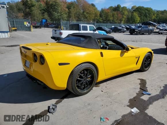 2005 Chevrolet Corvette z VIN 1G1YY34U355120839, wystawiony jako Copart lot #73440184 z przebiegiem 95 477 mil mil oraz Szkoda całkowita • Salvage title. Historia ofert i sprzedaży dostępna na DreamBid. Obrazek 3.