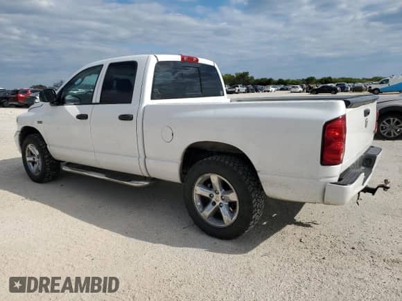 2008 Dodge 1500 SLT z VIN 1D7HA182X8J219586, wystawiony jako Copart lot #71062684 z przebiegiem 209 854 mil mil oraz Czysty tytuł • Clean title. Historia ofert i sprzedaży dostępna na DreamBid. Obrazek 2.