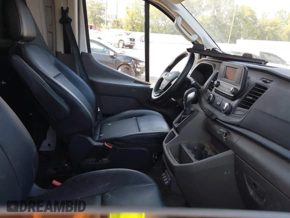 ✅ 2022 Ford Transit • VIN: 1FTBW1Y82NKA02125 • Lot: 43204517. Wystawiony na IAAI z przebiegiem 191 478 mil. Bezpłatny archiwum sprzedaży aukcyjnych z USA i szczegółowy raport historii pojazdu na DreamBid. Zdjęcie 5.