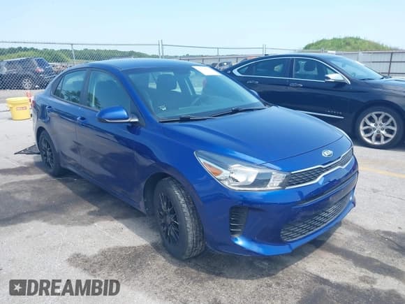 ✅ 2018 Kia Rio LX • VIN: 3KPA24AB8JE127416 • Lot: 42794924. Wystawiony na IAAI z przebiegiem 67 947 mil. Bezpłatny archiwum sprzedaży aukcyjnych z USA i szczegółowy raport historii pojazdu na DreamBid. Zdjęcie 1.