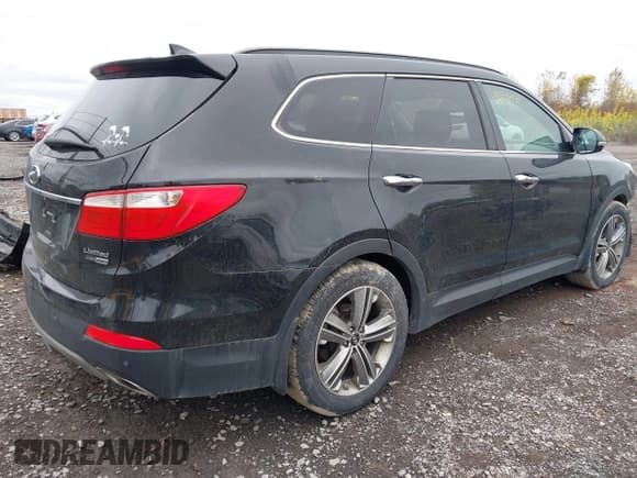 ✅ 2015 Hyundai Santa Fe Limited • VIN: KM8SRDHF2FU123519 • Лот: 43444058. Опубликован ранее на IAAI с пробегом 135 144 миль. Бесплатный доступ к архиву аукционных продаж из США и подробный отчёт об истории автомобиля на DreamBid. Изображение 4.