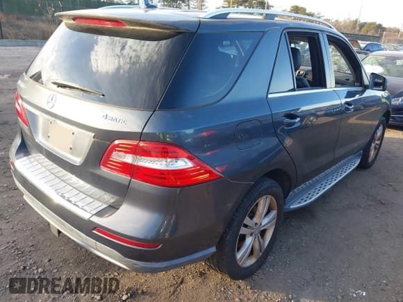 ✅ 2014 Mercedes-Benz M 350 • VIN: 4JGDA5HB8EA351382 • Lot: 43853968. Listed on IAAI with 196,314 mi. Free auction sales archive from the USA and detailed vehicle history report at DreamBid. Image 4.