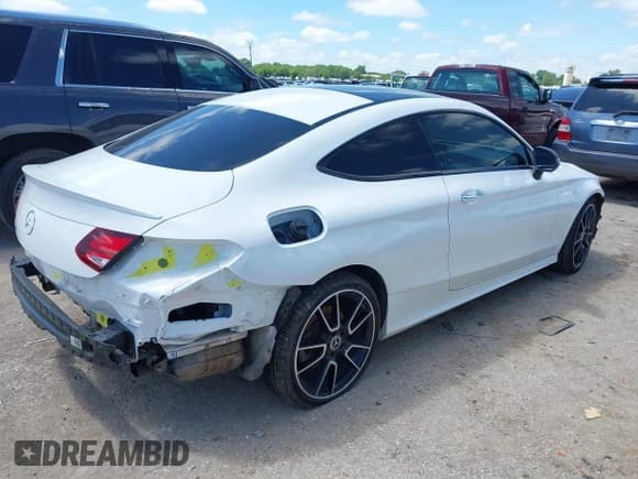 ✅ 2020 Mercedes-Benz C 300 • VIN: WDDWJ8DB7LF942328 • Lot: 42205061. Listed on IAAI with 64,832 mi. Free auction sales archive from the USA and detailed vehicle history report at DreamBid. Image 4.