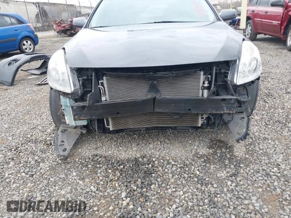 ✅ 2011 Nissan Altima S • VIN: 1N4AL2AP7BN430168 • Lot: 41864321. Wystawiony na IAAI z przebiegiem 97 915 mil. Bezpłatny archiwum sprzedaży aukcyjnych z USA i szczegółowy raport historii pojazdu na DreamBid. Zdjęcie 6.