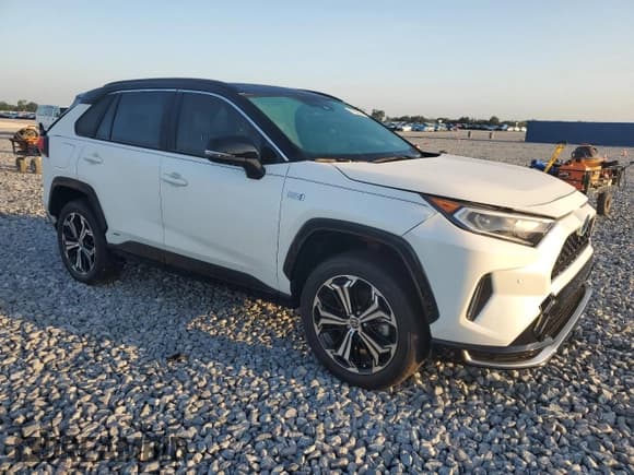 ✅ 2021 Toyota RAV4 XSE • VIN: JTMFB3FV2MD066086 • Lot: 57253325. Listed on Copart with 14,827 mi. Free auction sales archive from the USA and detailed vehicle history report at DreamBid. Image 4.