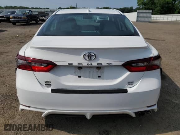 2022 Toyota Camry SE с VIN 4T1T11BK0NU067532, выставлен на аукционе Copart как лот 62835825 с пробегом 69 987 миль миль и Списание • Salvage title. История ставок и продаж доступна на DreamBid. Изображение 6.
