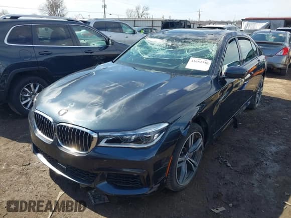 ✅ 2019 BMW 7 Series 750i xDrive • VIN: WBA7F2C55KB239578 • Lot: 41652340. Listed on IAAI with Not provided. Free auction sales archive from the USA and detailed vehicle history report at DreamBid. Image 6.