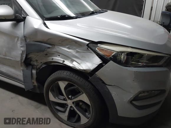✅ 2017 Hyundai Tucson Night Edition • VIN: KM8J33A29HU390500 • Lot: 43692264. Listed on IAAI with 60,787 mi. Free auction sales archive from the USA and detailed vehicle history report at DreamBid. Image 6.