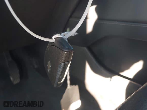 ✅ 2021 Chevrolet Suburban Z71 • VIN: 1GNSKDKD5MR348282 • Лот: 43910018. Опубликован ранее на IAAI с пробегом 212 014 миль. Бесплатный доступ к архиву аукционных продаж из США и подробный отчёт об истории автомобиля на DreamBid. Изображение 11.