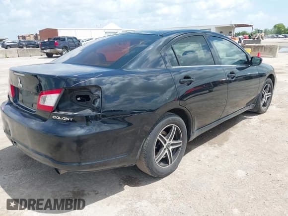 ✅ 2012 Mitsubishi Galant ES • VIN: 4A32B3FF6CE025747 • Lot: 42700953. Wystawiony na IAAI z przebiegiem 155 750 mil. Bezpłatny archiwum sprzedaży aukcyjnych z USA i szczegółowy raport historii pojazdu na DreamBid. Zdjęcie 4.