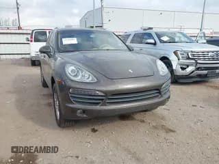 ✅ 2012 Porsche Cayenne S • VIN: WP1AB2A28CLA50947 • Lot: 43704005. Wystawiony na IAAI z przebiegiem 163 985 mil. Bezpłatny archiwum sprzedaży aukcyjnych z USA i szczegółowy raport historii pojazdu na DreamBid. Zdjęcie 6.