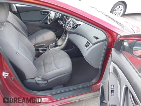 2016 Hyundai Elantra Limited с VIN 5NPDH4AE9GH724374, выставлен на аукционе IAAI как лот 43149672 с пробегом 160 656 миль миль и . История ставок и продаж доступна на DreamBid. Изображение 5.